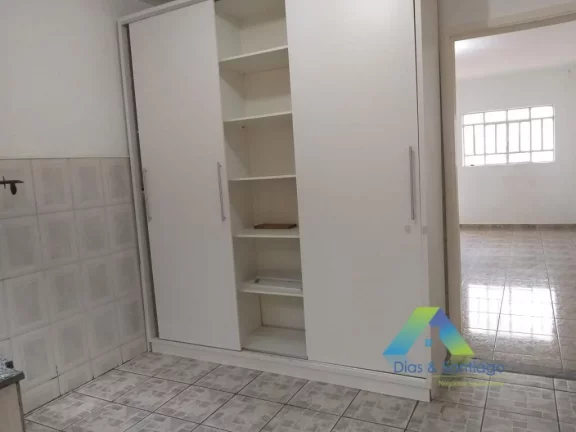 Imagem Excelente sobrado de 90m², próximo ao Aeroporto de Congonhas, 2 dormitórios, 1 vaga, edícula, bairro tranquilo, residencial e sem barulho de avião.
