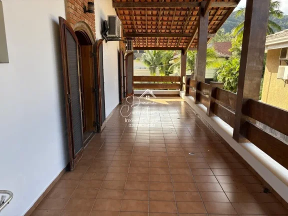 Imagem Imperdível oportunidade de permuta casa em condomínio na Enseada, Guarujá-SP, com 4 quartos, 3 suítes e 480m² de área!
