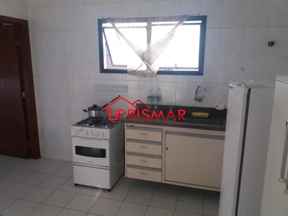 Imagem Frente 2 Dormitórios, 1 suíte, depend empregada Vaga demarc