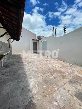 Imagem Casa para locação com 3 quartos, sendo 1 sui?te, Areia Branca, PETROLINA - PE