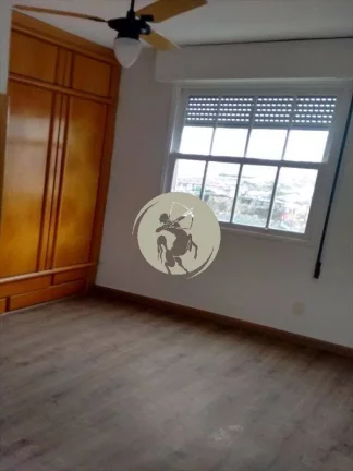 Imagem APARTAMENTO NO EMBARÉ TOTALMENTE REFORMADO,PRÉDIO COM ELEVADOR, SALA PARA 2 AMBIENTES, DORMITÓRIO...