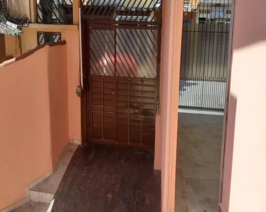 Imagem sobrado com 2 suites e 5 vagas FL26