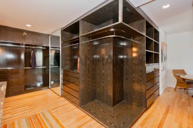 Imagem Imperdível oportunidade! Apartamento à venda em São Paulo-SP, Jardim Paulista. 3 quartos, 3 suítes, 3 salas, 4 banheiros, 4 vagas, 268m².