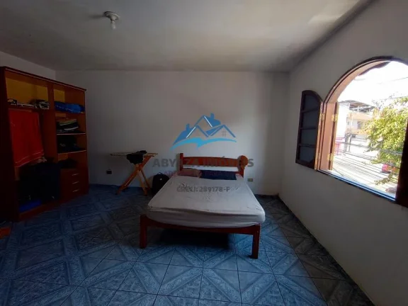Imagem Sobrado à Venda na Vila Menk em Carapicuíba