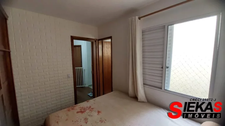 Imagem Imperdível casa à venda na Vila Ré, São Paulo-SP: 3 quartos, 1 suíte, 1 sala, 2 banheiros, 2 vagas, 70m²!