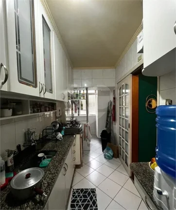 Imagem Apartamento à venda com 3 quartos no condomínio Ipê, São Paulo - SP