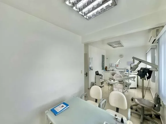 Imagem Sobrado COMERCIAL - 6 salas, recepção, 2 vagas - próx. ao Portal do Morumbi