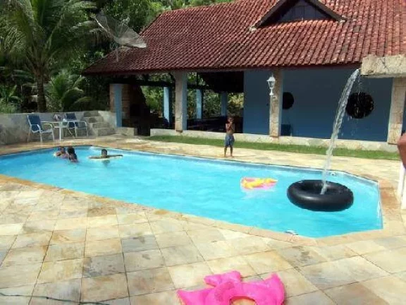 BELISSIMA CHACARA COM 54.000 M2, BELAS CASAS E PISCINA