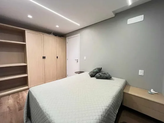 Imagem Apartamento mobiliado com 3 dormitórios sendo 1 suíte e 2 vagas de garagem em Balneário Camboriú