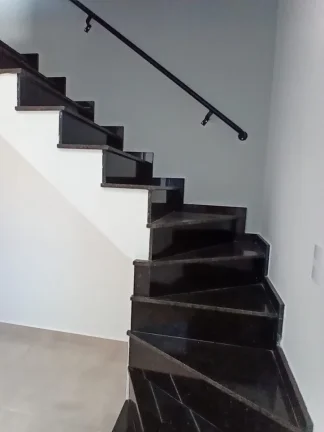 Imagem Excelente cobertura à venda com elevador!!