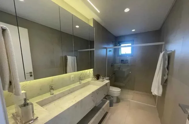 Imagem Apartamento frente mar mobiliado com 5 suítes e 4 vagas de garagem em Balneário Camboriú