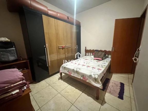 Imagem Rancho com 3 dormitórios à venda, 320000 m² por R$ 550.000,00 - Zona Rural - Itumbiara/GO