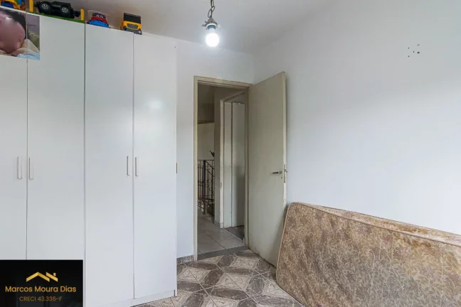 Imagem Casa Sobrado na Vila Dalva com 4 Dormitórios e 2 Vagas de Garagem, Oportunidade