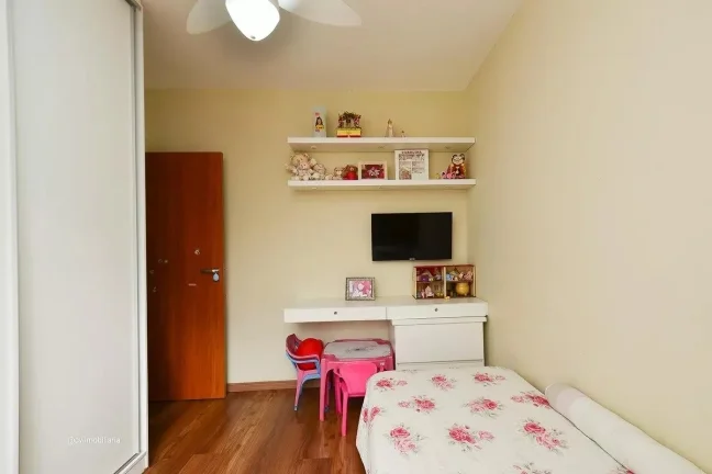 Imagem Apartamento com área privativa de 123m² , localizado em rua tranquila no bairro Ana Lúcia, próxi...