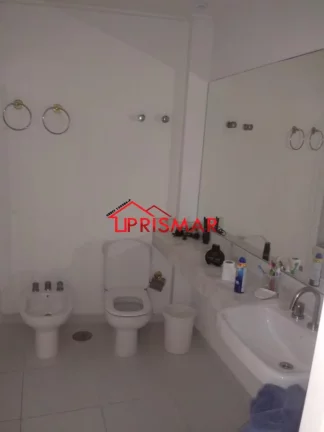 Imagem 4 dormitorios suite frente ao mar Pitangueiras Guarujá 1 vag
