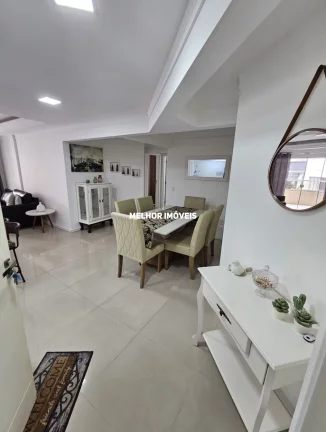Imagem Apartamento diferenciado na Quadra Mar com 3 dormitórios no centro de Balneário Camboriú