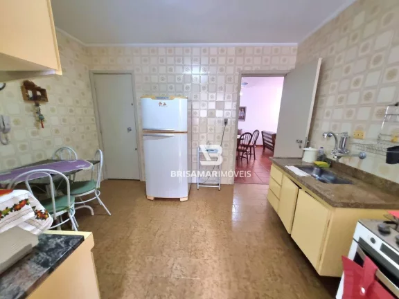 Imagem PITANGUEIRAS- UMA QUADRA DA PRAIA , VISTINHA PARA O MAR , GARAGEM NO PRÉDIO