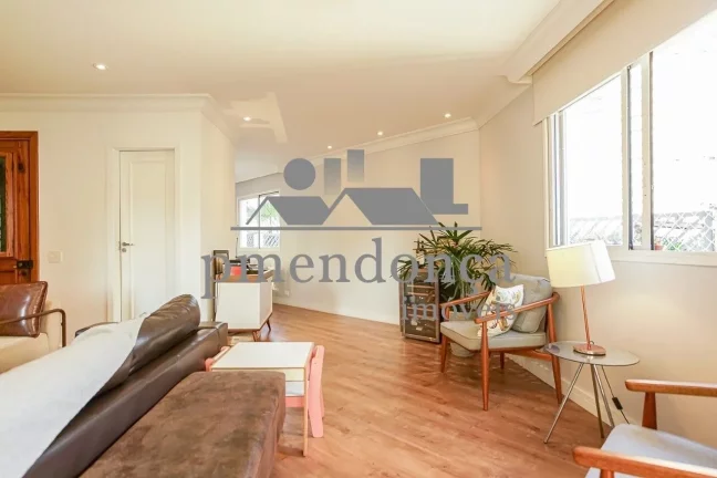 Imagem Apartamento em Perdizes com 3 dormitórios e 3 vagas, 130m²
