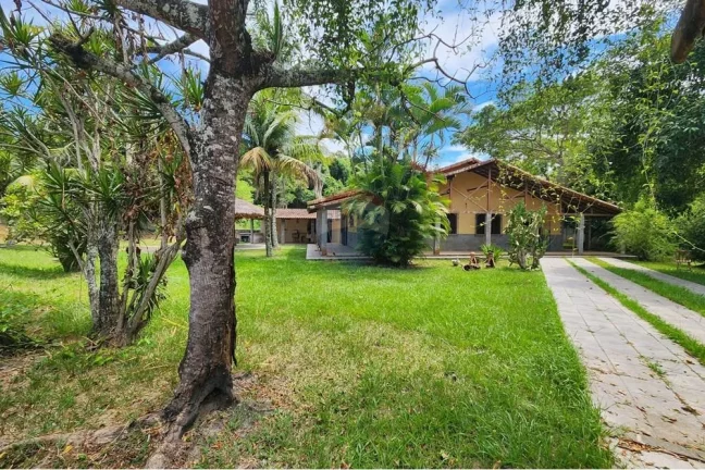 Imagem Casa colonial, com 3 quartos, uma suíte, 1050m.