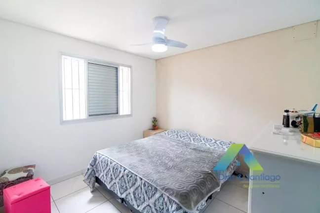 Imagem CASA TÉRREA COM 3 DORMITÓRIOS E 4 VAGAS EM VILA SANTA CATARINA/SP!