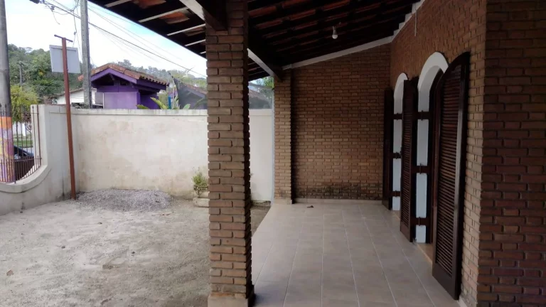 Imagem CASA TERRÉA NO BAIRRO PEREQUÊ-AÇÚ - UBATUBA