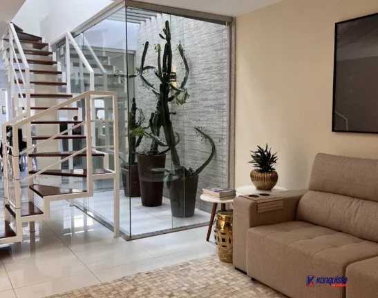 Imagem VENDO CASA DE 2 SUÍTE NO SIM