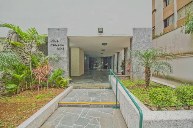 Imagem Apartamento 134M² Reformado, 3Q, 1 Suíte, 2 Banheiros, 1 Vaga, Banheira.