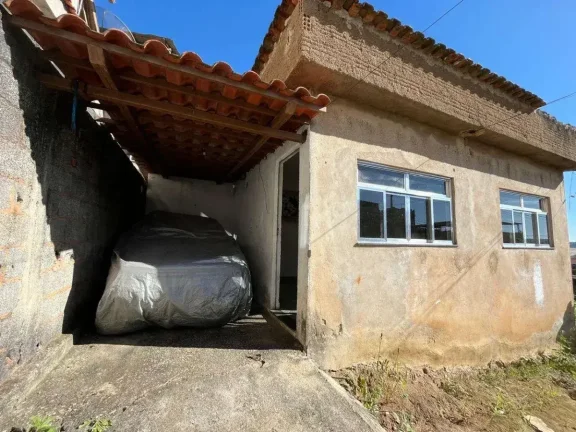 Imagem Oportunidade no São Pedro – Casa com Terreno Amplo e Potencial de Construção!