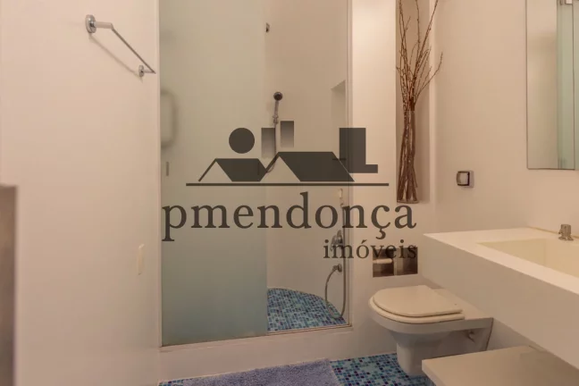 Imagem Apartamento mobiliado em Higienópolis com 190m², 3 quartos e 2 vagas