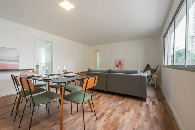 Imagem Apartamento Reformado 97M², 3Q, 1 Suíte, 2 Banheiros, 1 Vaga, Salão de Festas.