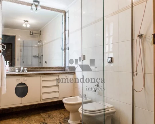 Imagem Ótimo apartamento com 128,78m2 de área útil, com sala espaçosa, 03 quartos e 02 banheiros (fáci...