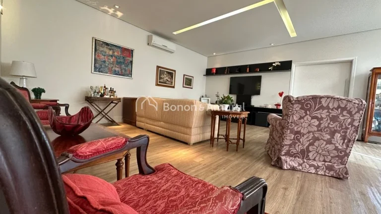Imagem Casa à venda no Swiss Park, magnífica em rua sem saída e próximo a área de preservação. Sala ...
