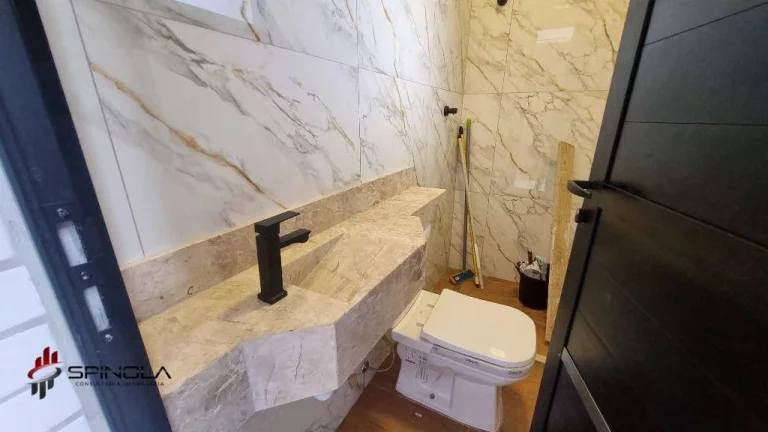 Imagem Sobrado com 3 dormitórios à venda, 180 m² por R$ 1.150.000,00 - Maracanã - Praia Grande/SP