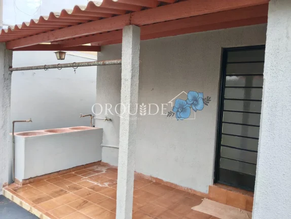 Imagem Casa à venda em Rio Verde-GO, Conjunto Morada do Sol: 3 quartos, 1 suíte, 1 sala, 3 vagas, 154,17m² de área. Confira!