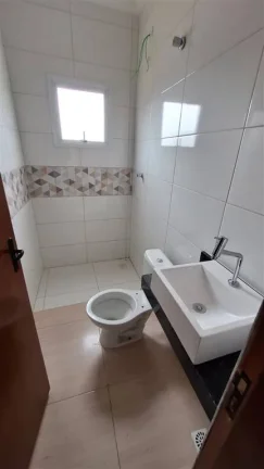 Imagem Casa 2 dormitórios com sacada a venda em Praia Grande 200metros da praia
