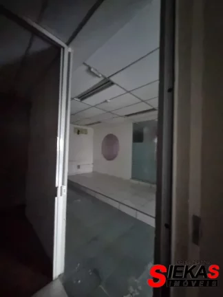 Imagem Galpão comercial de alto padrão em Vila Gomes Cardim, São Paulo-SP: 4 salas, 10 banheiros, 6 vagas de garagem, 6.100m² de área