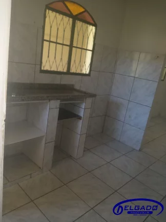 Imagem DELGADO aluga CASA com 2 quartos em Nova Cidade - Itaboraí
