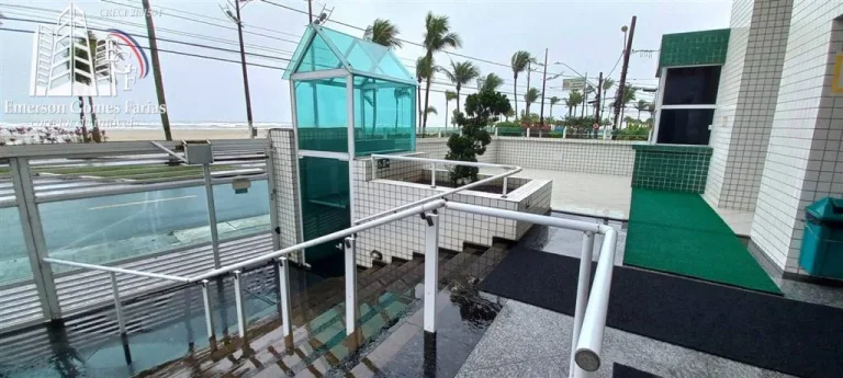 Imagem Excelente apartametno de 2 dormitórios, 1 suíte e 2 vagas de garagem demarcadas.