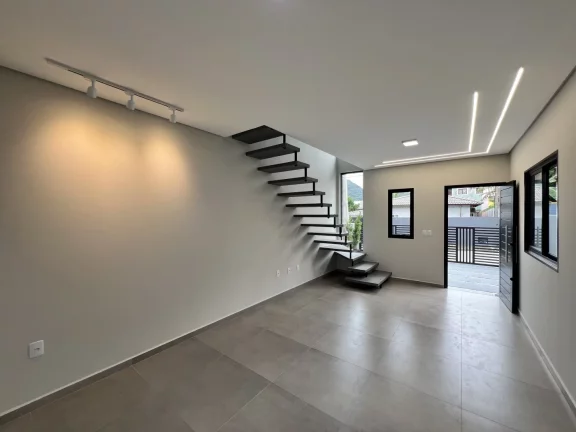 Imagem Casa / Sobrado para Venda em Florianópolis / SC no bairro São João do Rio Vermelho