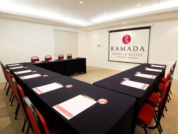 Imagem Flat disponível para locação no Newciti Itaim, com 32m², 1 dormitório e 1 vaga