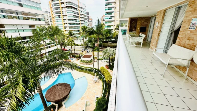 Imagem Imperdível apartamento de 3 quartos com suite na Riviera de São Lourenço: 2 Salas, 2 vagas e 96m² de área.