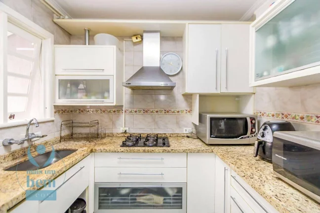 Imagem Sobrado Triplex com Ático, 4 quartos e 3 banheiros à venda, 111 m² por R$ 549.000 - Bairro Alto - Curitiba/PR