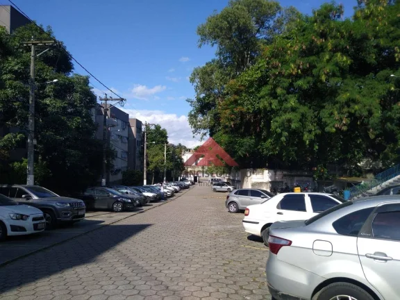 Imagem Apartamento com 2 dormitórios à venda, 75 m² por R$ 180.000,00 - Mutondo - São Gonçalo/RJ