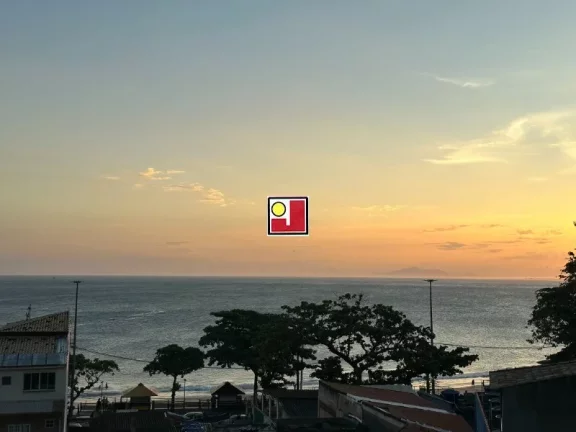Imagem Alugo Loft e cobertura em Barra de Guaratiba, na rua da Praia. R$1700,00 loft e R$3000,00 cobertura. Atravessou a rua e está no mar. Nunca habitado.