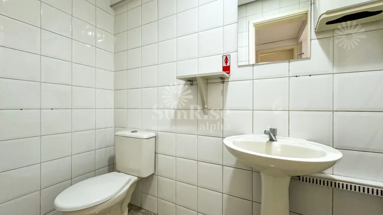 Imagem Sala Comercial para alugar com 91m² e 2 vagas - R$4.457,77 - Eagle Point - Alphaville Industrial - Barueri/SP