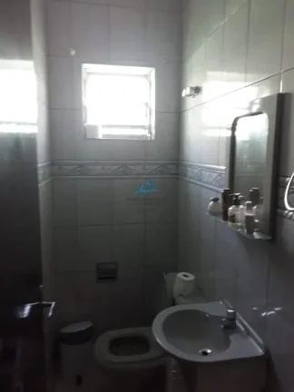 Imagem Casa à Venda no Centro de Carapicuíba com Terreno 600m²