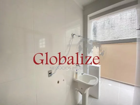 Imagem Casa com 3 quartos,1 suíte, piscina à venda no bairro do Embaré em Santos por R$ 1.000.000,00