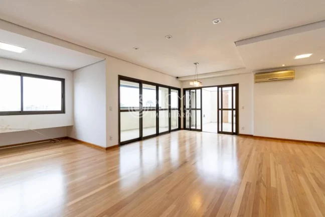 Imagem Triplex para Venda em São Paulo / SP no bairro Mirandópolis