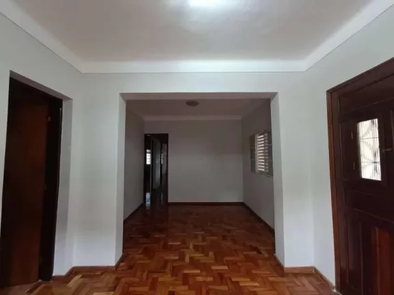Imagem Casa aconchegante com excelente localização no bairro São Sebastião