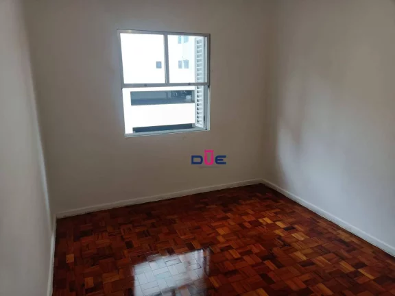 Imagem Apartamento Reformado com 3 Dormitórios e Garagem Privativa em Santos